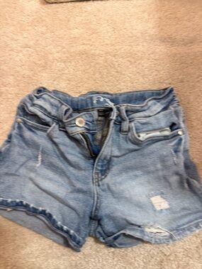 Light Blue Distressed Denim Jean Shorts - Casual High-Rise Style